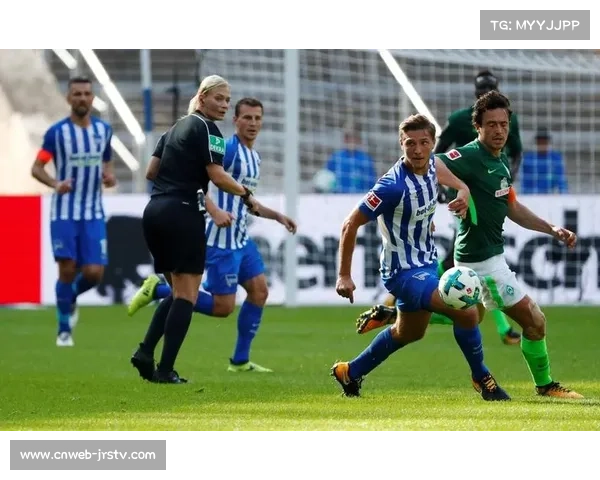 德甲联盟研讨VAR技术升级,增设门线裁判预案提上议程